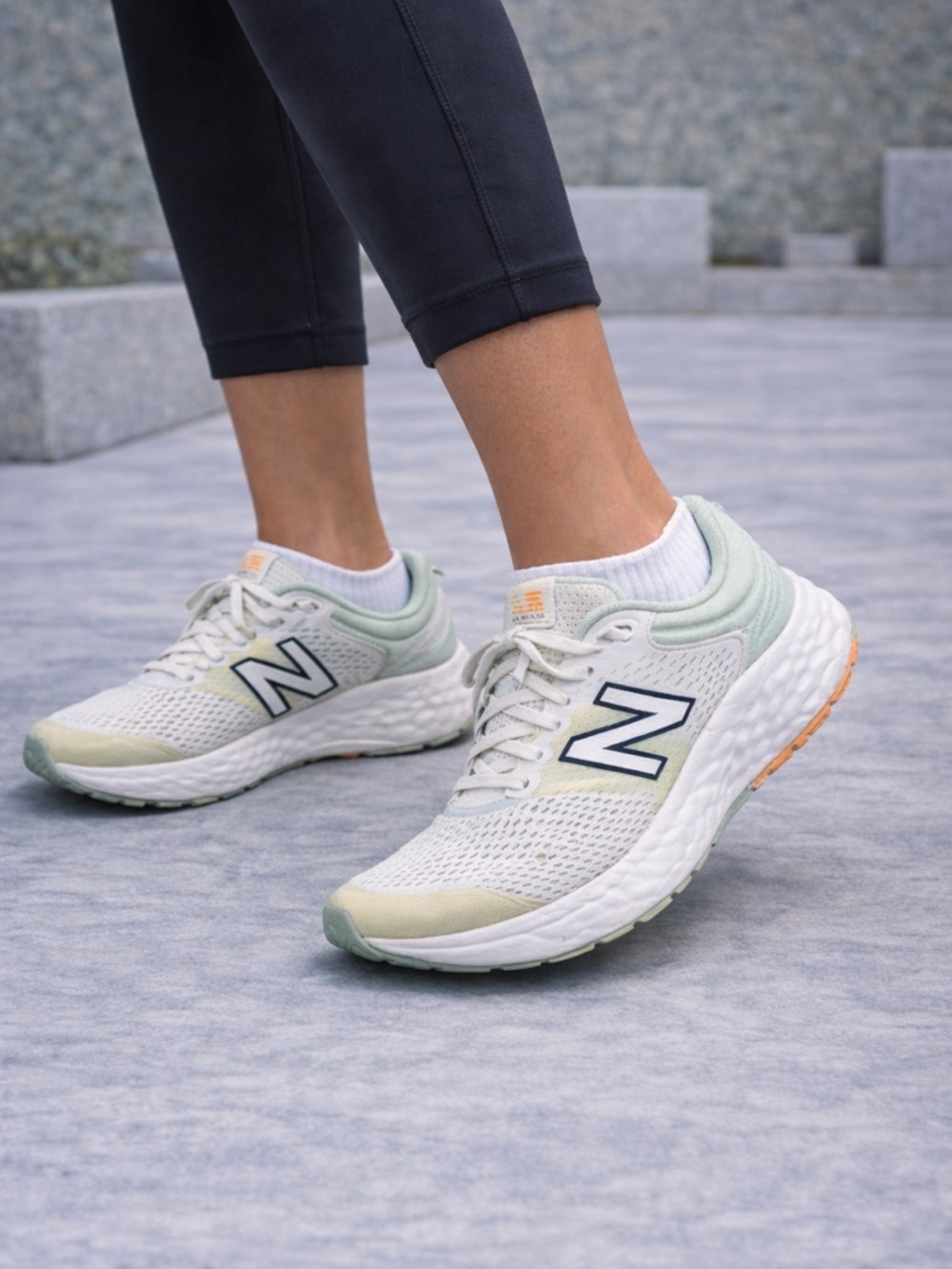 New Balance Fresh Foam 520 v1 Women’s Size 8.5 White Mint Running Sneakers - Picture 2 of 11